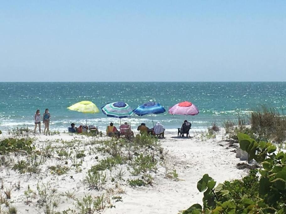 Joyce'S Beachfront #3 Apartman Clearwater Beach Kültér fotó